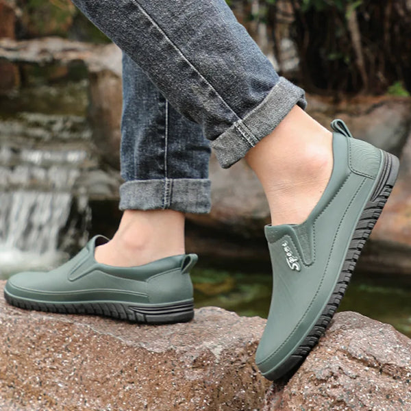 Men Slip-on Rain Shoes 2023 Summer Waterproof Rubber Breathable Low-top Outdoor Casual Comfort Male Thick Platform Fishing Shoes